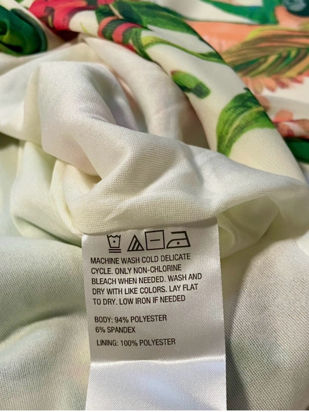 NWT G by Giuliana Tropical Bird Floral Tie Front Top - Picture 4 of 5